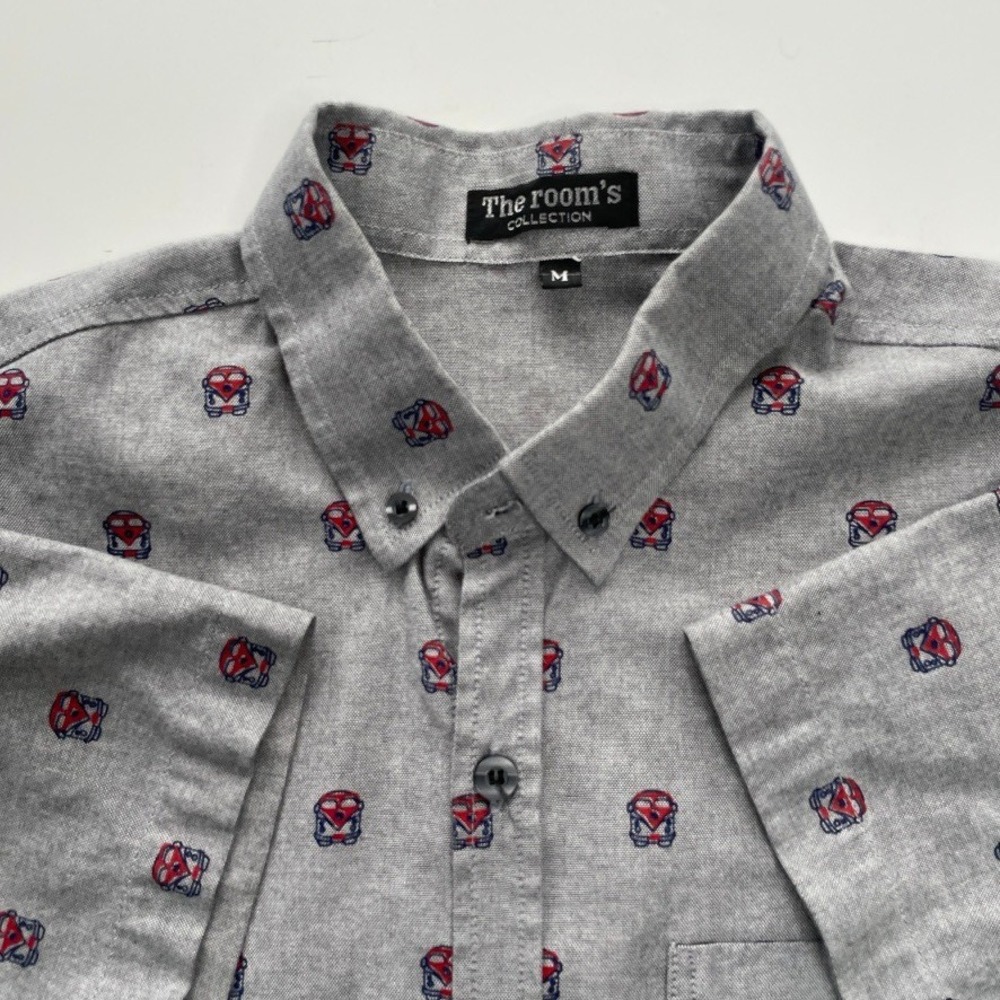 THE ROOMS COLLECTION Short Sleeve Button Down Shirt Boys Medium Gray Bus Print‎